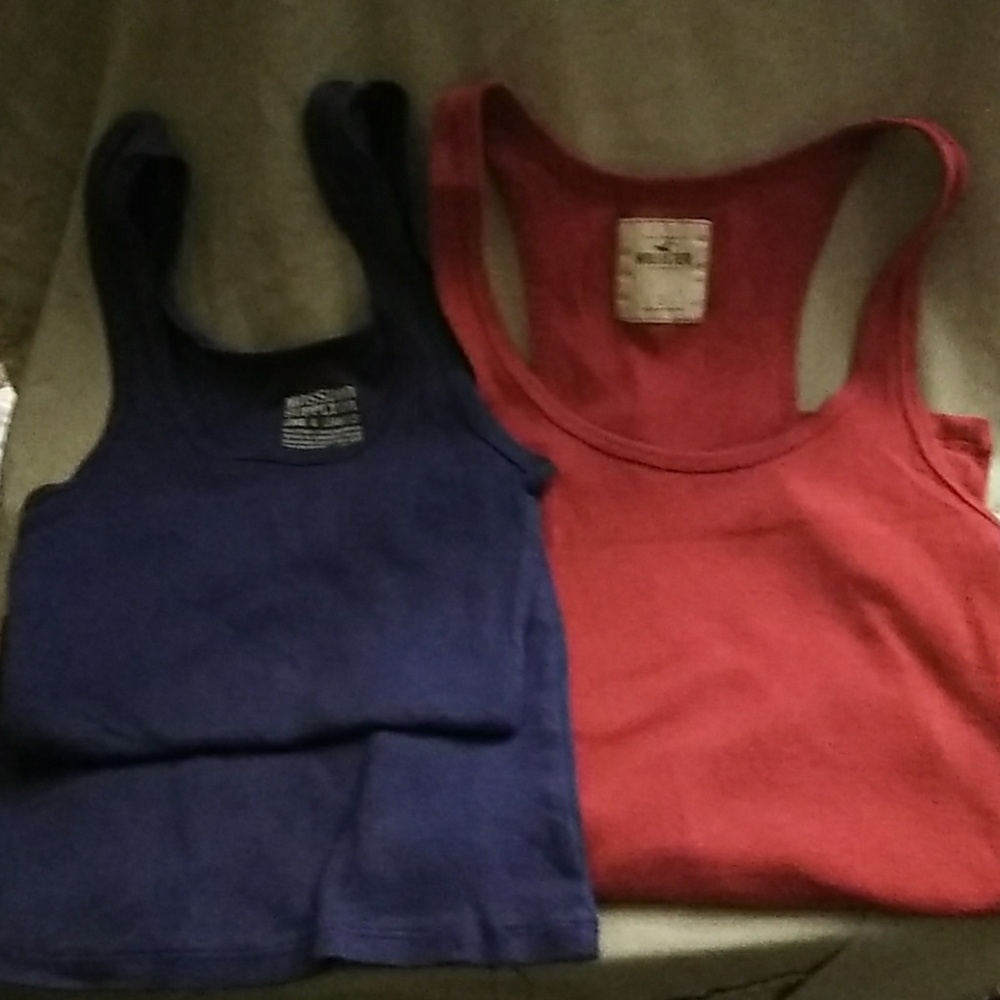 2 womens snall rank tops